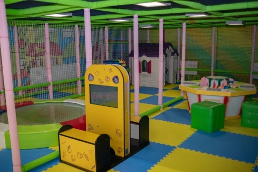 Игровая площадка
 Детский развлекательный центр "Banana City"  
г. Гродно  Беларусь