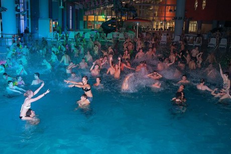Танцевальная вечеринка  Aqua Rave  в аквапарке Лебяжий BR г. Минск  аквапарк Лебяжий  23 августа 2014 