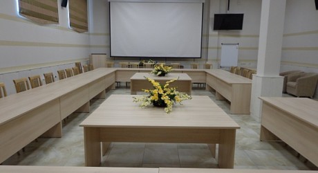 Малый конференц-зал  BR Гостиница  Беларусь   г. Минск 