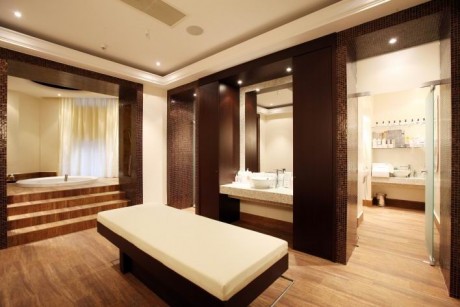  Салона  Princess SPA  
Отель  Crowne Plaza    г. Минск  Беларусь 