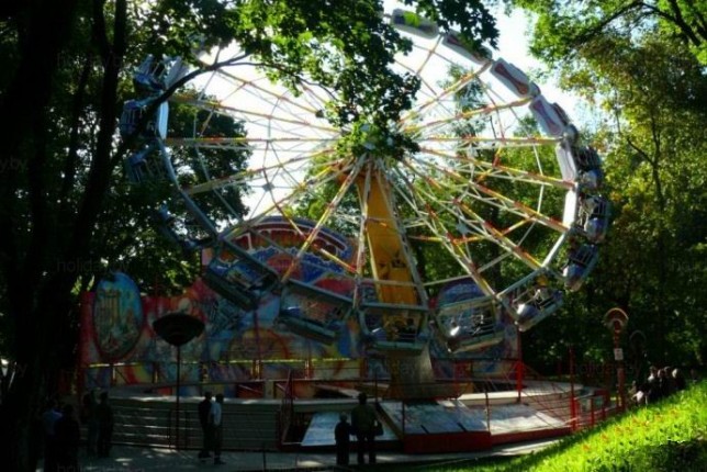 аттракцион  Enterprise   BR Парк им. Горького  г. Минск  Беларусь 