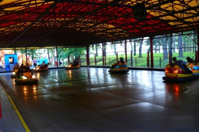 аттракцион  Автодром   BR Парк им. Горького  г. Минск  Беларусь 