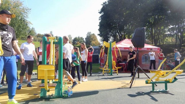 Спортивная площадка  для занятий Street Workout BR в парке Тиволи  г. Минск  Беларусь