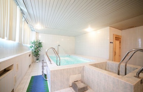  Сауна с бассейном  “водяной пушкой”  каскадом  BR в Спортивно-оздоровительном центре  Атлант  BR г. Минск  Беларусь