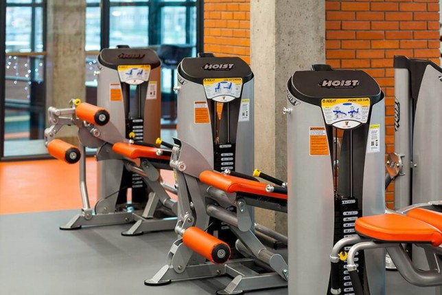  Тренажерный зал 
Спортивный клуб "Yestoday" Sport Club
 г. Минск  Беларусь 