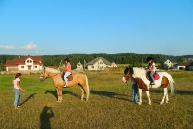  Катание на лошадях 
Центр Конного Спорта
Минский район  аг Ратомка 