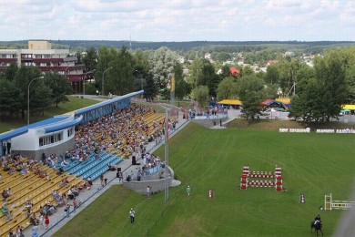  Стадион  поле для верховой езды  
Центр Конного Спорта
Минский район  аг Ратомка 