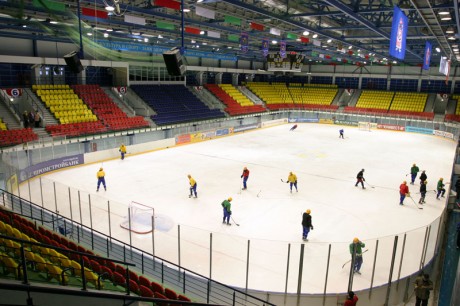 каток в Ледовом дворце
Центр олимпийского резерва  г. Жлобин  Беларусь 