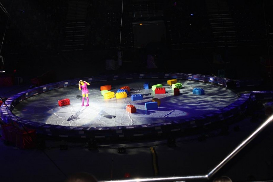 Цирк  Конструктор   г. Минск  Минск-Арена  27 декабря 2015 