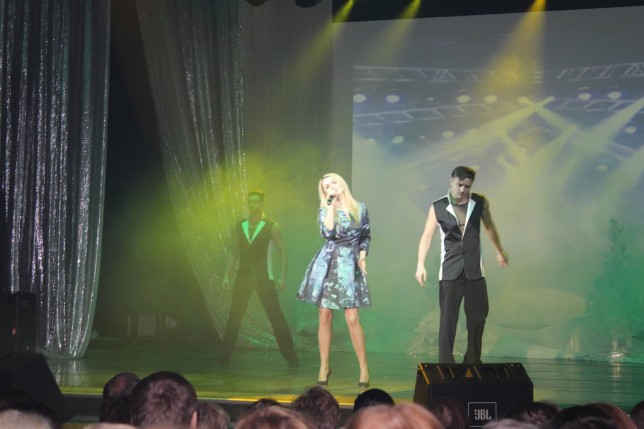 Эстрадная шоу-программа  Снежная LOVE STORY 