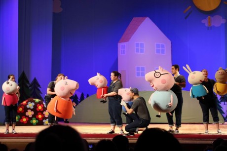 Спектакль для детей  Новый год со Свинкой Пеппа  BR г. Минск 22 декабря 2015  18:00 