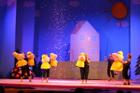 Спектакль для детей  Новый год со Свинкой Пеппа  BR г. Минск 22 декабря 2015  18:00 