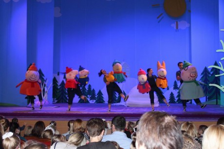 Спектакль для детей  Новый год со Свинкой Пеппа  BR г. Минск 22 декабря 2015  18:00 