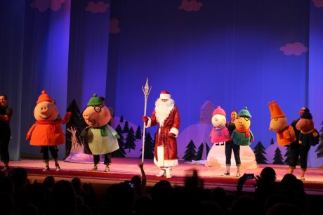 Спектакль для детей  Новый год со Свинкой Пеппа  BR г. Минск 22 декабря 2015  18:00 