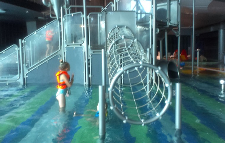  Детская аквазона  для детей старше 3 лет в  аквапарке Фристайл  13 августа 2016
г. Минск  улица Сурганова  4а