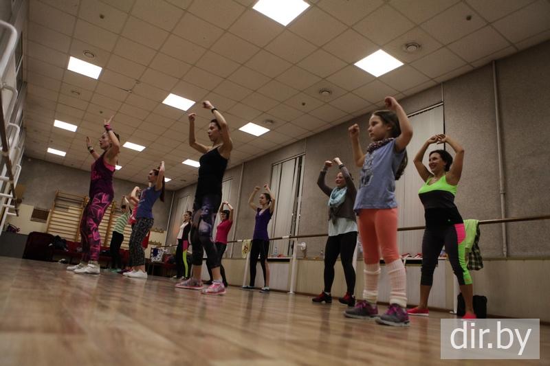 Zumba Fitness.<BR> Место: Большой репетиционный зал Молодежного театра Эстрады,  г. Минск