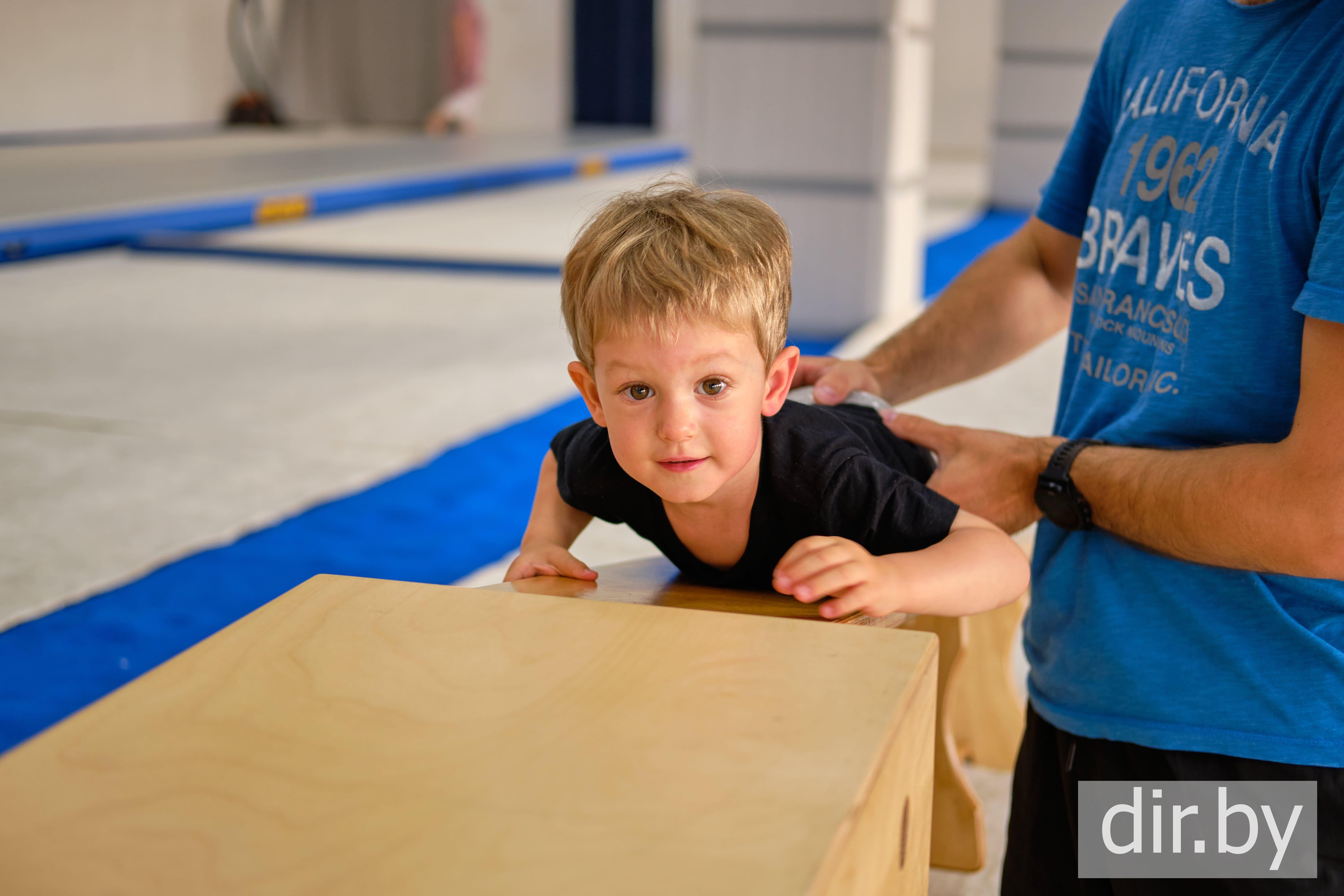 Детская гимнастика в Минске.<BR> Место: Golden kids,  г. Минск