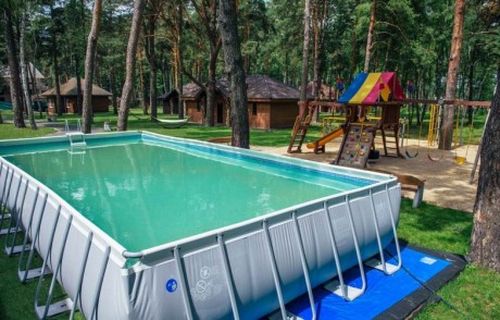  Территория  парка-отеля  Лесная гавань 
 Брестская область  Беларусь 