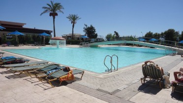 бассеин отеля Olympos Beach 4* остров Родос  Греция 